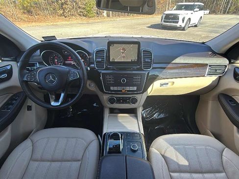 Used 2018 Mercedes-Benz GLE 350 4MATIC image 13