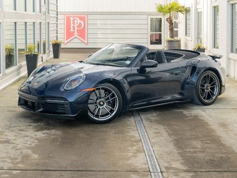 Used 2022 Porsche 911 Turbo S image 2