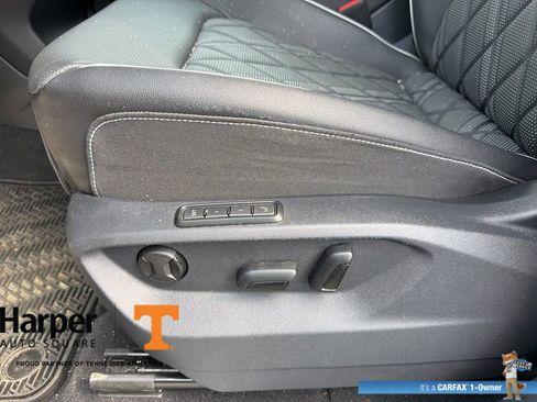 Used 2025 Volkswagen Atlas SEL Premium R-Line image 19