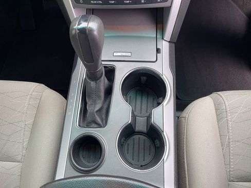 Used 2015 Ford Explorer FWD image 19