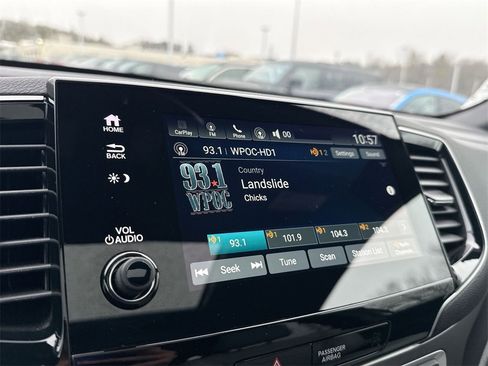 Used 2023 Honda Passport EX-L image 12