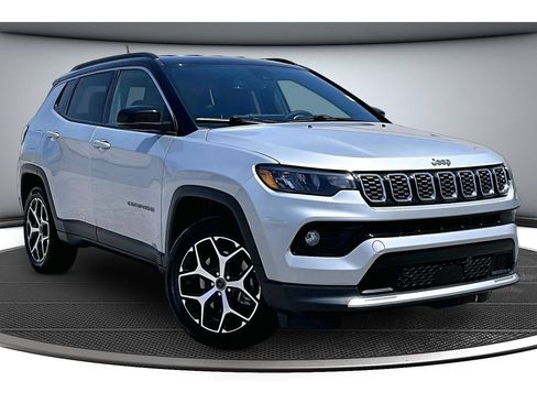 Certified 2025 Jeep Compass Limited AWD/4WD image 15