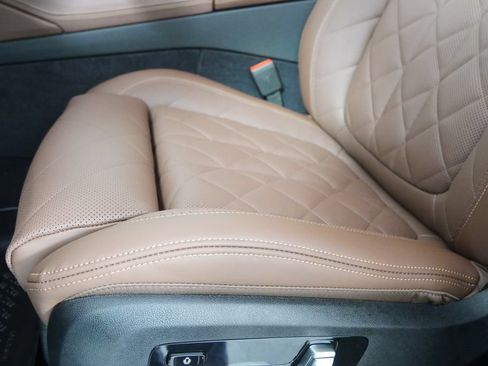 Used 2027 BMW X6 xDrive40i w/ Executive Package AWD/4WD image 9