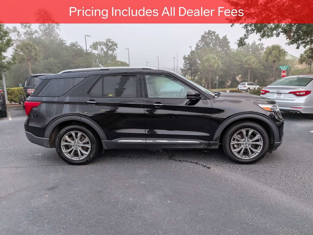 Used 2022 Ford Explorer Limited w/ Equipment Group 301A RWD image 3