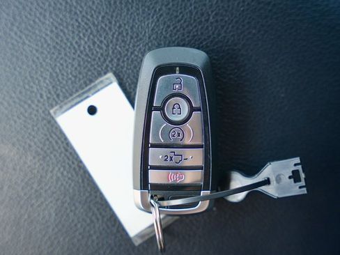 Used 2022 Ford F450 Lariat w/ Lariat Ultimate Package image 36