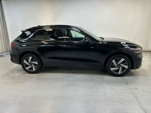 New 2026 Genesis GV70 3.5T Sport Advanced image 7