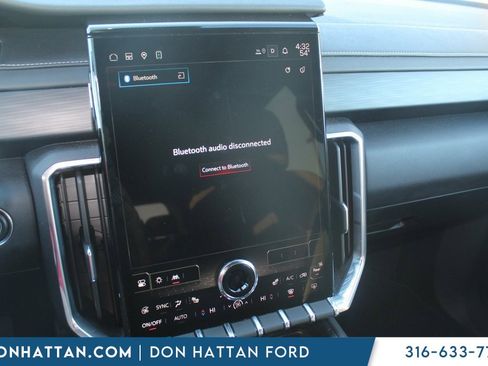 Used 2025 GMC Acadia Elevation image 14