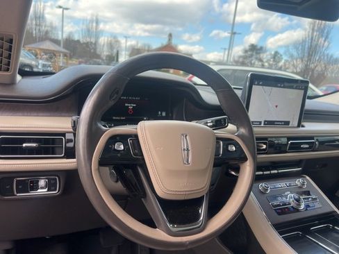 Used 2021 Lincoln Aviator Reserve w/ Equipment Group 202A image 17