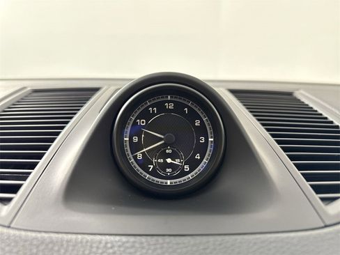 Certified 2025 Porsche Macan image 29
