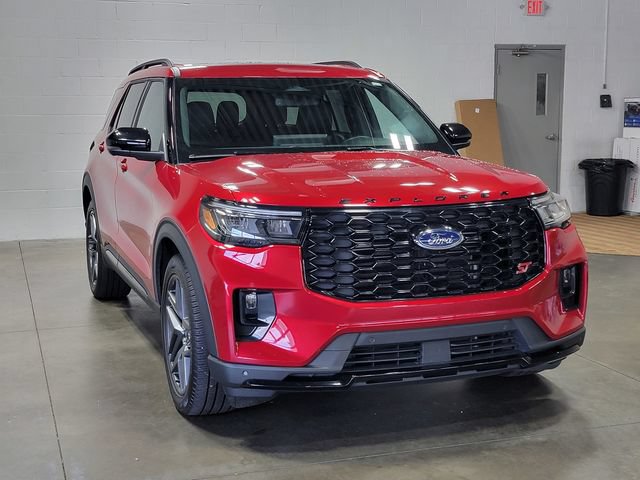 Used 2025 Ford Explorer ST w/ Sun And Sound Package AWD/4WD image 4