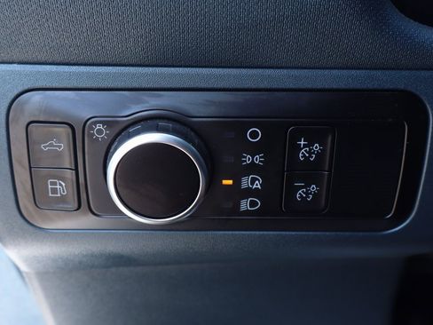 Used 2023 Ford Maverick XL image 18