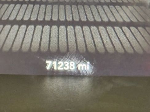 Used 2015 Dodge Challenger SRT w/ Technology Group image 18