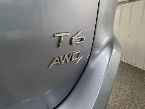 Used 2017 Volvo XC60 T6 Dynamic w/ Preferred Option Package AWD/4WD image 31