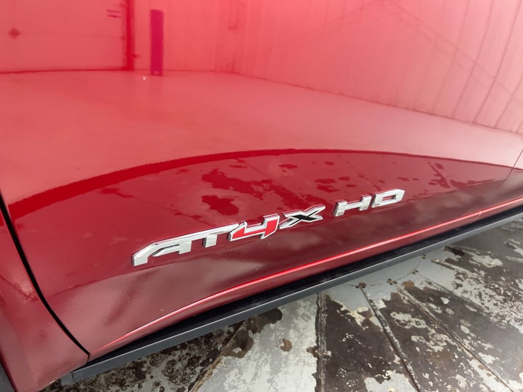 Used 2025 GMC Sierra 2500 AT4X w/ AT4X AEV Edition AWD/4WD image 27