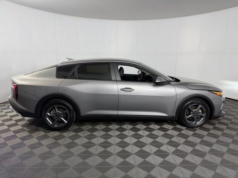 Used 2025 Kia K4 LXS image 7