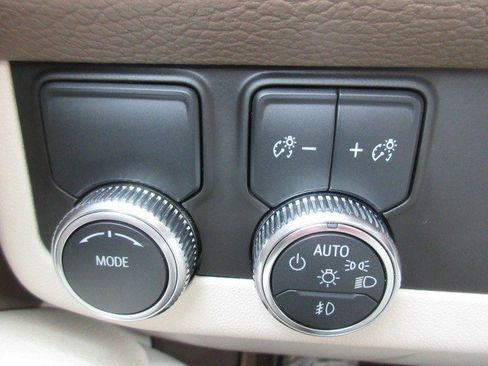 Used 2022 GMC Yukon Denali image 26