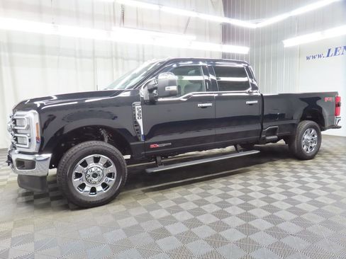 Used 2026 Ford F350 Lariat w/ Lariat Ultimate Package AWD/4WD image 7