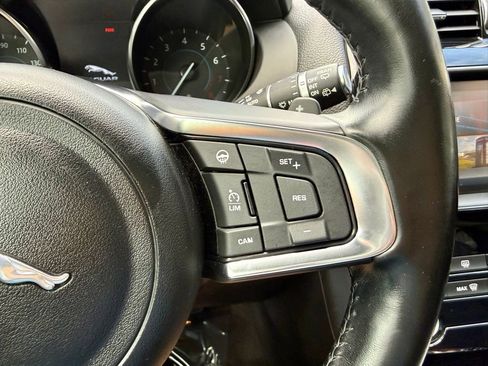 Used 2018 Jaguar F-PACE Prestige AWD/4WD image 27