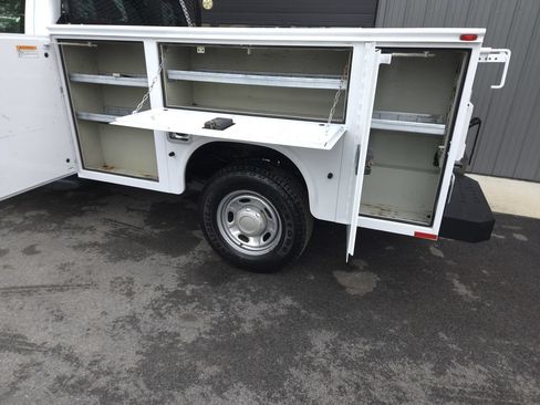 Used 2016 Ford F250 XL w/ Power Equipment Group AWD/4WD image 4