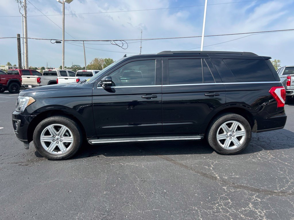 Used 2019 Ford Expedition XLT w/ Equipment Group 202A AWD/4WD image 8