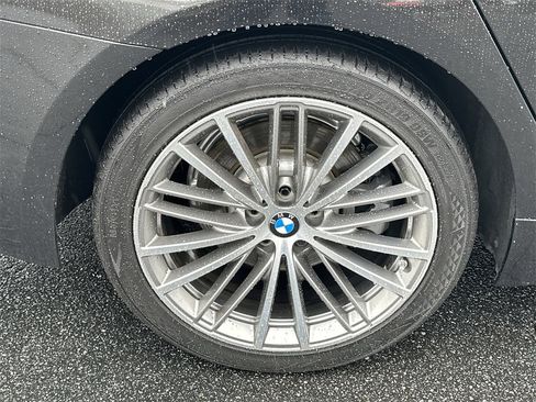 Used 2018 BMW 530i image 17