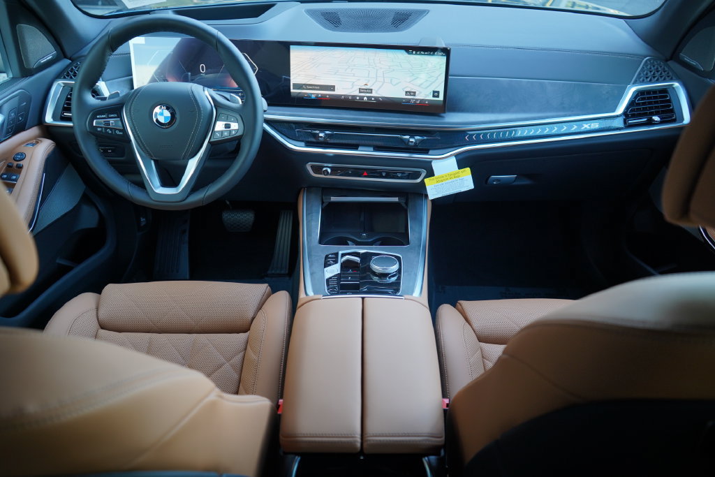 Used 2026 BMW X5 sDrive40i w/ Climate Comfort Package RWD image 13