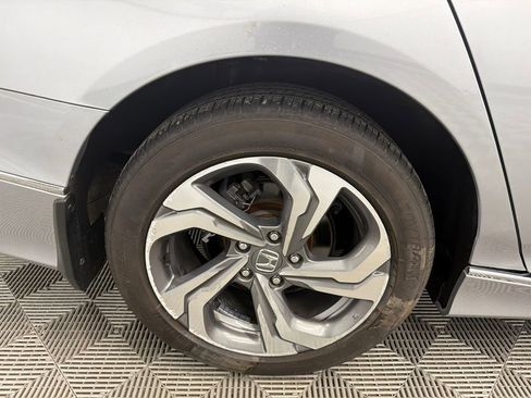Used 2018 Honda Accord EX-L image 19