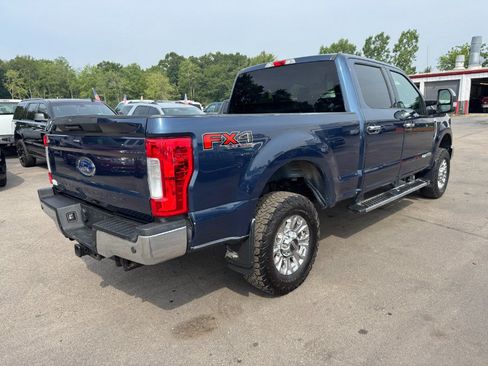 Used 2017 Ford F250 XLT w/ XLT Premium Package AWD/4WD image 5