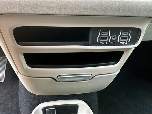 Used 2023 Chrysler Voyager LX FWD image 16