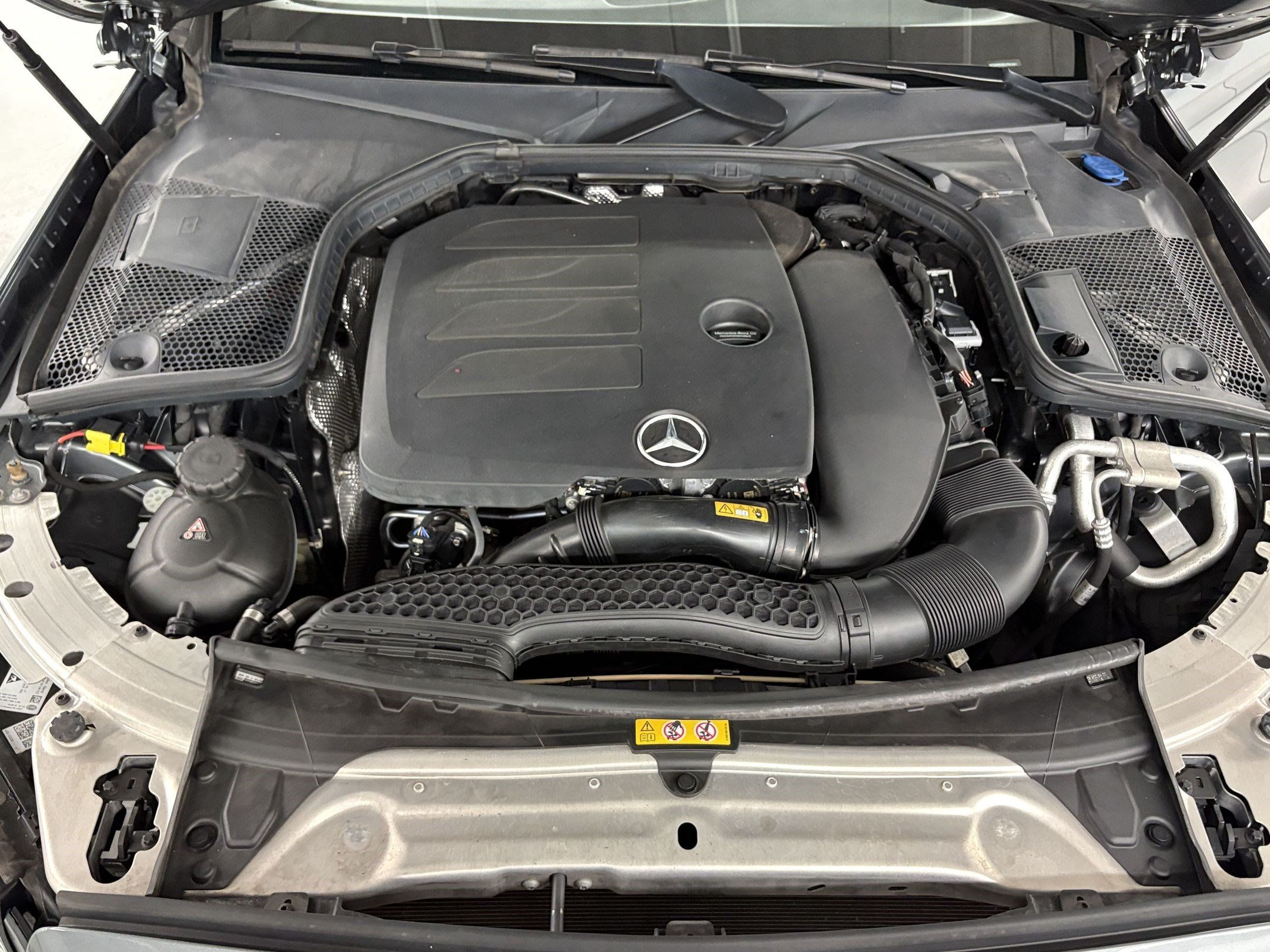 Used 2020 Mercedes-Benz C 300 Cabriolet image 32