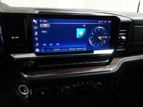 Used 2024 Chevrolet Silverado 2500 LT w/ Convenience Package image 32