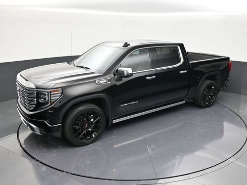 Used 2023 GMC Sierra 1500 Denali w/ Denali Reserve Package RWD image 13