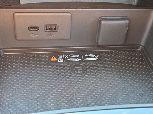 New 2025 Buick Envision Sport Touring image 38