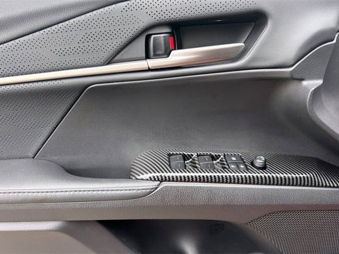 Used 2025 Toyota Camry XSE image 13