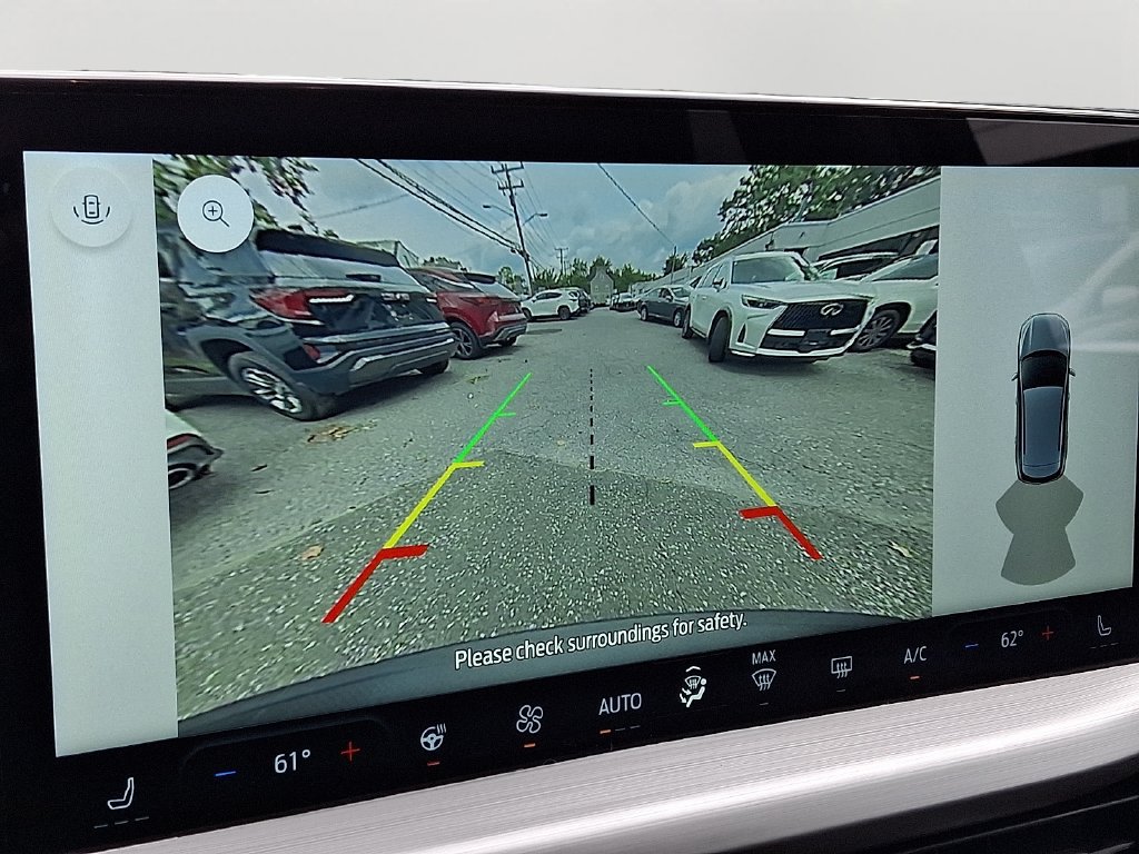 Used 2025 Ford Escape Platinum AWD/4WD image 19