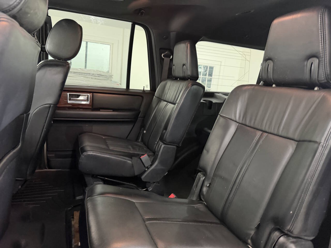 Used 2017 Lincoln Navigator L Select AWD/4WD image 27