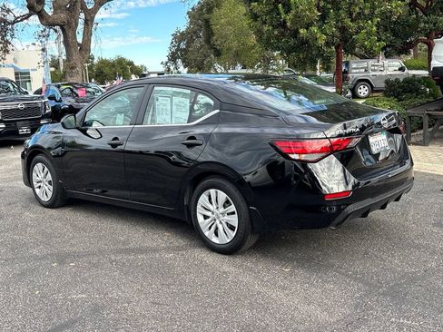 Certified 2025 Nissan Sentra S FWD image 5