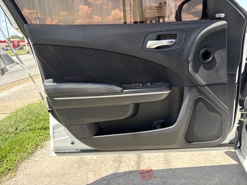 Used 2020 Dodge Charger Scat Pack RWD image 31