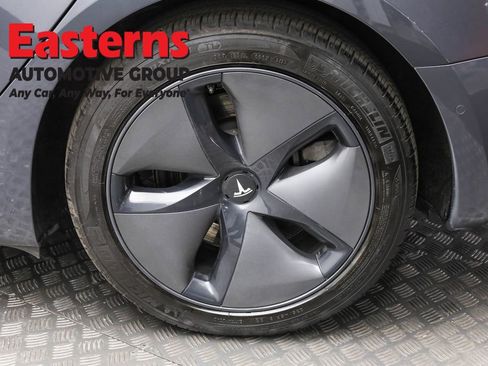 Used 2020 Tesla Model 3 Long Range image 8
