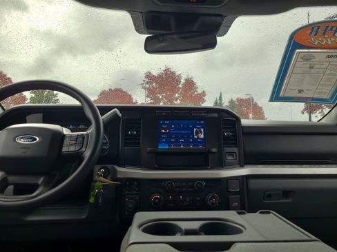 Used 2023 Ford F350 XLT w/ FX4 Off-Road Package image 18