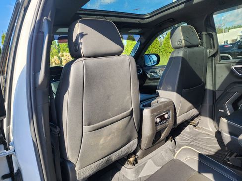 Used 2023 Chevrolet Tahoe Premier image 15