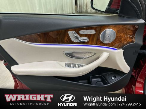 Used 2019 Mercedes-Benz E 300 4MATIC image 9