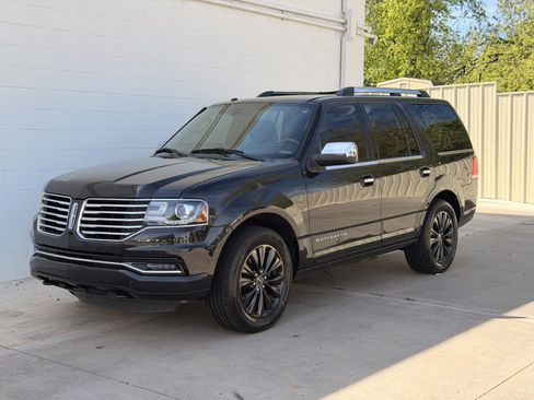 Used 2015 Lincoln Navigator 4WD image 8