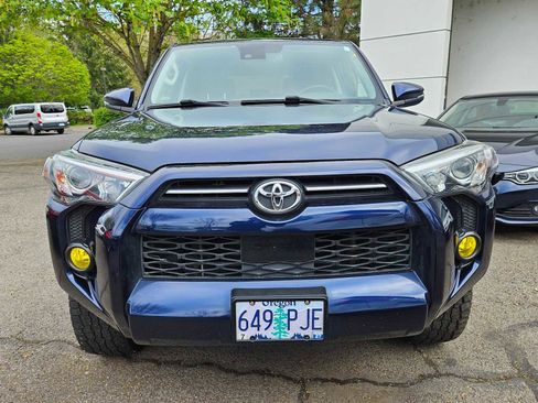 Used 2020 Toyota 4Runner SR5 Premium w/ Moonroof Package image 7