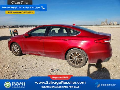 Used 2020 Ford Fusion SE image 3