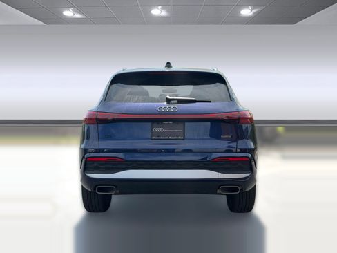 Certified 2025 Audi Q5 Premium Plus w/ Premium Plus AWD/4WD image 9