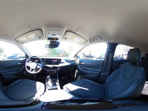 Used 2025 Buick Encore GX Preferred image 42