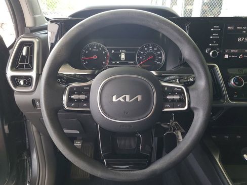Certified 2023 Kia Sorento LX FWD image 20