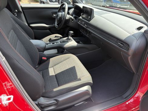Used 2025 Honda HR-V Sport image 23
