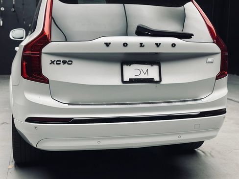 Used 2023 Volvo XC90 T8 Plus w/ Protection Package Premier AWD/4WD image 16
